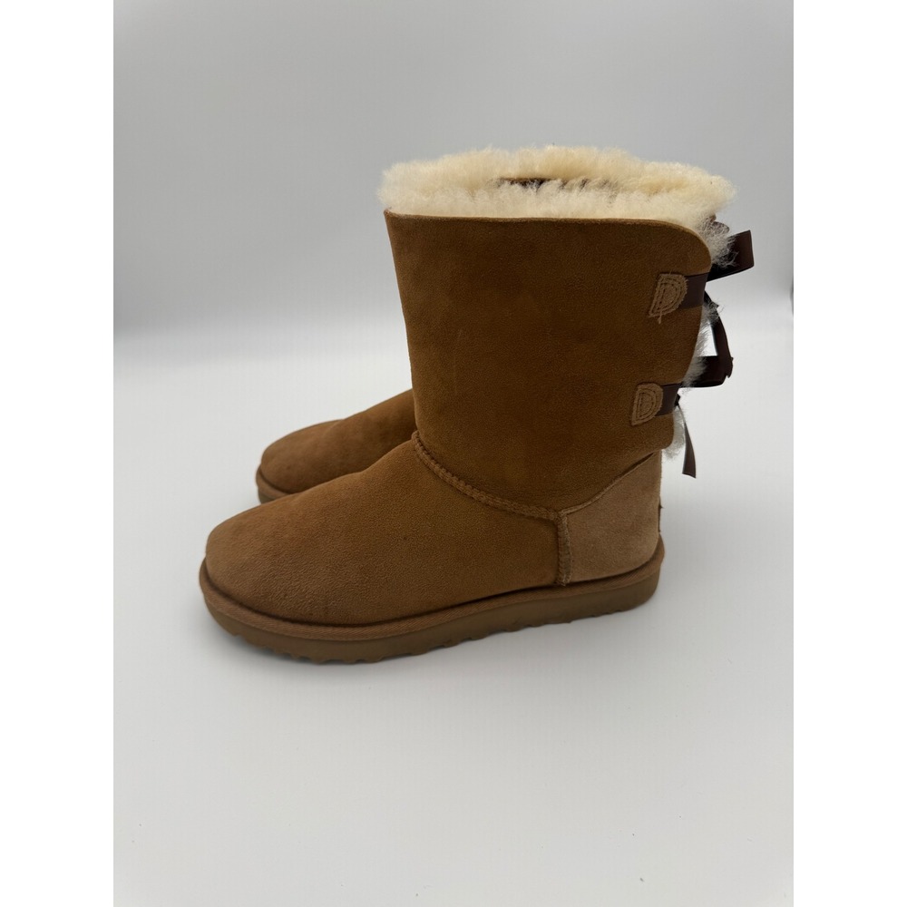 UGG Bailey Bow II Chestnut Suede Sheepskin Mid Calf Boots Womens Size 6